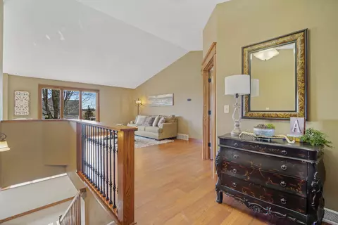 n433 Foxwood Drive, Appleton, WI 54914 photo 2