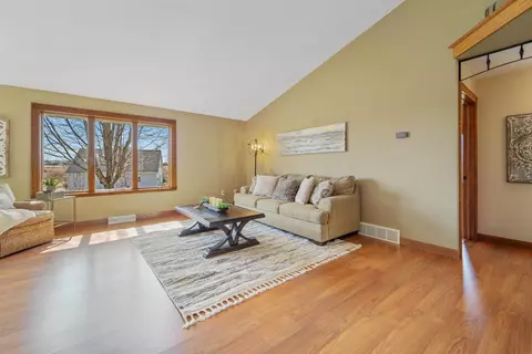 n433 Foxwood Drive, Appleton, WI 54914 photo 6