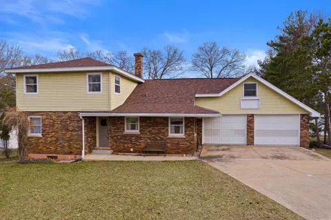 Exterior - 85 Morningside Ct, Montello, WI 53949 photo 5 of 5