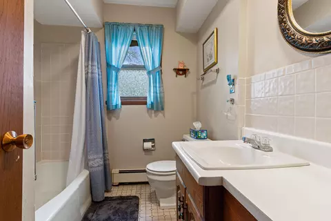 Bath - 85 Morningside Ct, Montello, WI 53949 photo 1 of 3