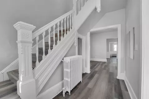 922 Wright St, Oshkosh, WI 54901 photo 2
