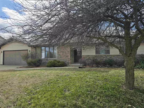 2356 La Rue Ln, Green Bay, WI 54313