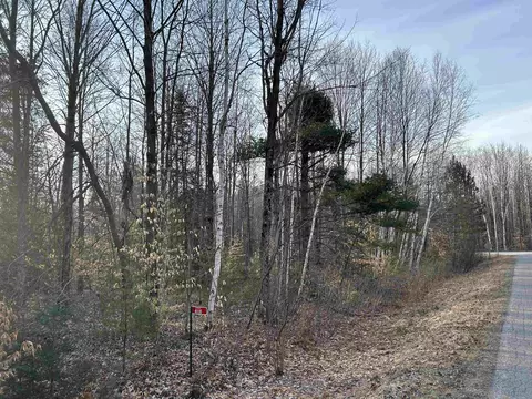 4118 Powers Ln #1, Oconto Falls, WI 54154