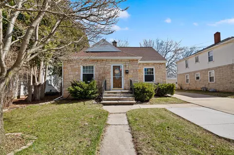 1339 12th Ave, Green Bay, WI 54304