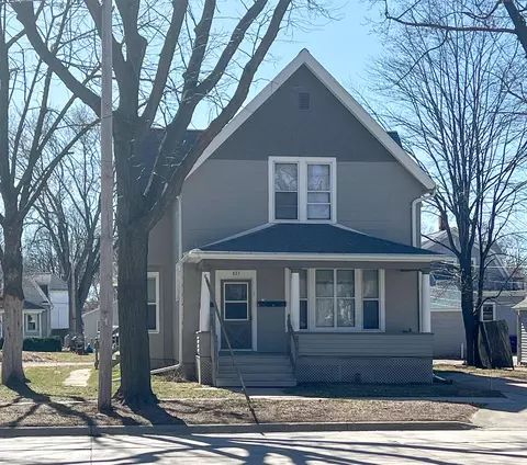 823 Dousman St, Green Bay, WI 54303