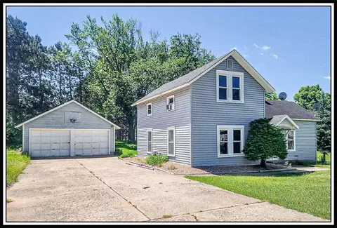 239 Euclid Ave, Manawa, WI 54949