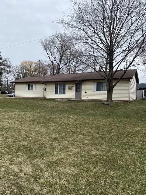 618 Bauman St, Oshkosh, WI 54902