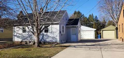 822 Marquette St, Menasha, WI 54952