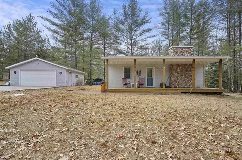 15433 Mcboyce Dr, Crivitz, WI 54114