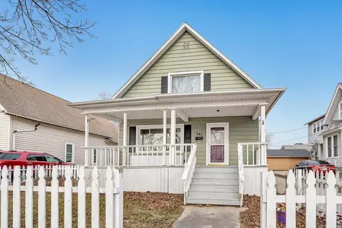 341 N Ashland Ave, Green Bay, WI 54303
