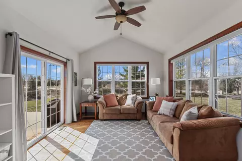2701 E Glenhurst Ln, Appleton, WI 54913 photo 9