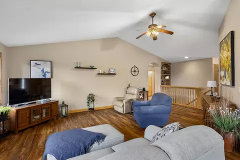 115 W Winrowe Dr, Appleton, WI 54913 photo 5