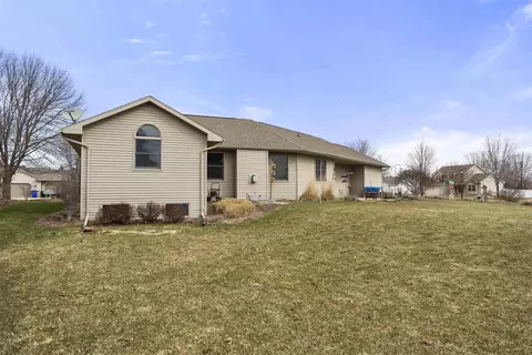 115 W Winrowe Dr, Appleton, WI 54913 photo 30