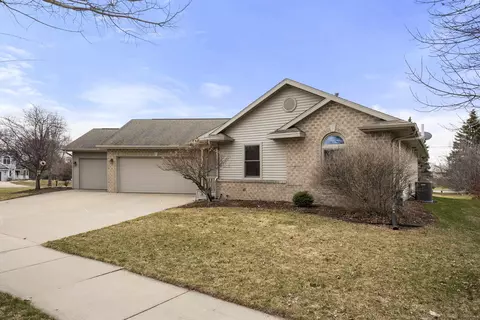 115 W Winrowe Dr, Appleton, WI 54913 photo 28
