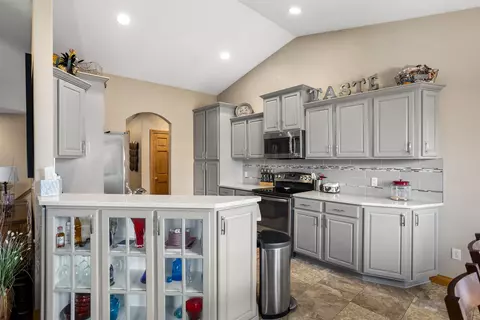 115 W Winrowe Dr, Appleton, WI 54913 photo 7