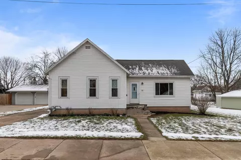 112 Mckinley St, Kaukauna, WI 54130