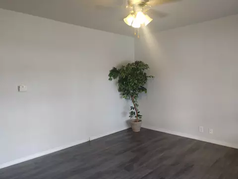 511 S Locust St, Appleton, WI 54914 photo 4