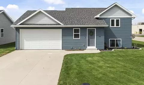 501 Northridge Dr, New London, WI 54961