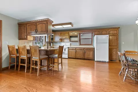 747 Park St, Wrightstown, WI 54180 photo 6
