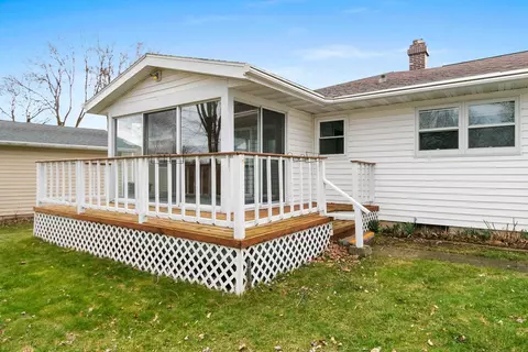 747 Park St, Wrightstown, WI 54180 photo 16