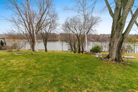 747 Park St, Wrightstown, WI 54180 photo 37