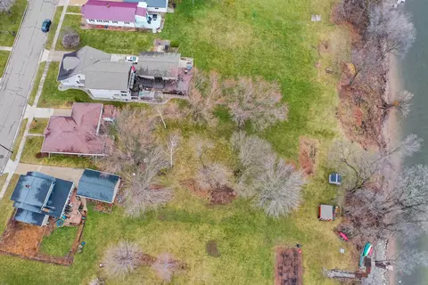 747 Park St, Wrightstown, WI 54180 photo 51