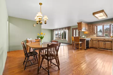 747 Park St, Wrightstown, WI 54180 photo 13