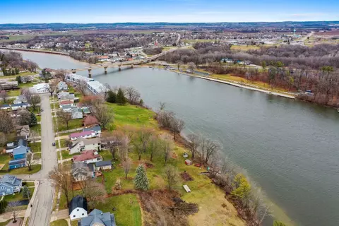 747 Park St, Wrightstown, WI 54180 photo 41