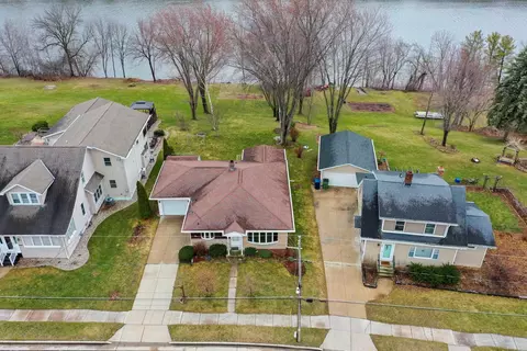 747 Park St, Wrightstown, WI 54180 photo 55