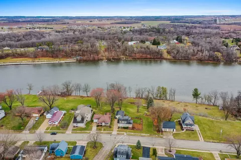747 Park St, Wrightstown, WI 54180 photo 43