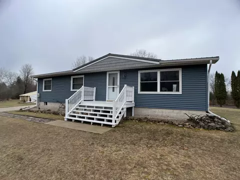 w8023 Sycamore Road, Shawano, WI 54166