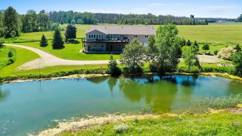 7186 W Center Rd, Forestville, WI 54213