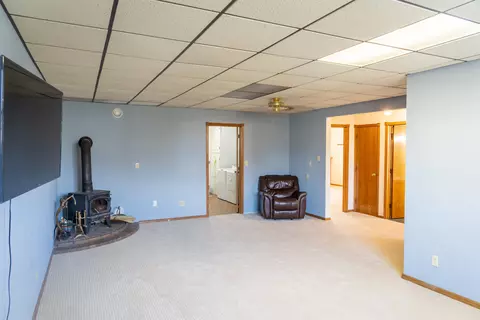 Living - 3236 N Whitney Dr, Appleton, WI 54914 photo 2 of 2