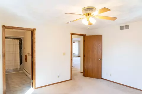 Bedroom - 3236 N Whitney Dr, Appleton, WI 54914 photo 3 of 9