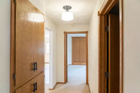 Entry Way - 3236 N Whitney Dr, Appleton, WI 54914 photo 4 of 7