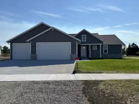 W5873 Edgewood Drive, Menasha, WI 54952