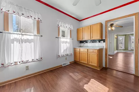 1002 Wright St, Oshkosh, WI 54901 photo 7