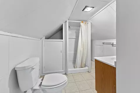 1002 Wright St, Oshkosh, WI 54901 photo 14