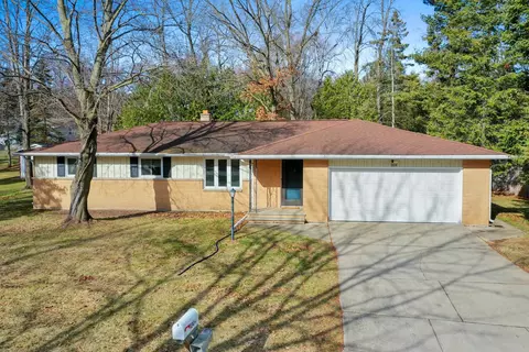 1804 Valorane Blvd, Green Bay, WI 54304