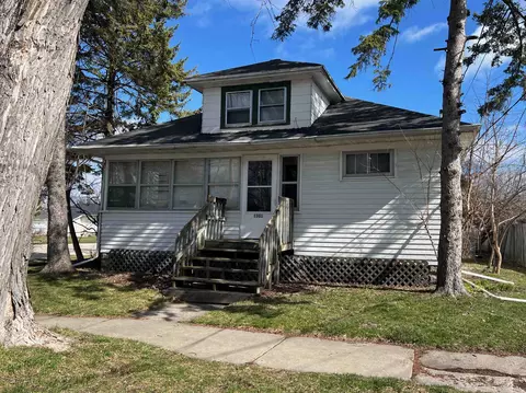 1301 Stuart St, Green Bay, WI 54301