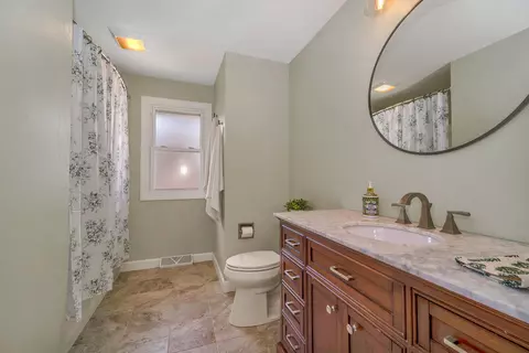 Bath - 1125 S Schaefer St, Appleton, WI 54915 photo 1 of 2