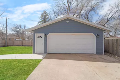 Exterior - 1125 S Schaefer St, Appleton, WI 54915 photo 5 of 7