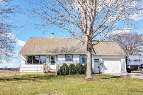 e1752 County Road J, Kewaunee, WI 54216
