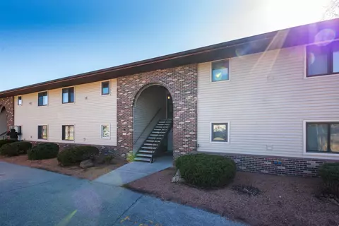 1735 Maricopa Dr #A, Oshkosh, WI 54904