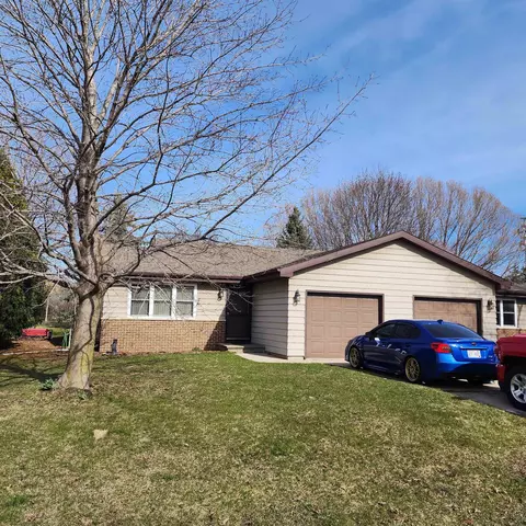 Exterior - 3510 Northridge Ct, Appleton, WI 54914 photo 6 of 7