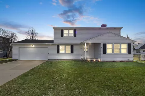 304 David Dr, Green Bay, WI 54303