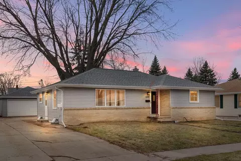 1137 W Frances St, Appleton, WI 54914