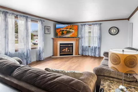 Living - 1137 W Frances St, Appleton, WI 54914 photo 1 of 6