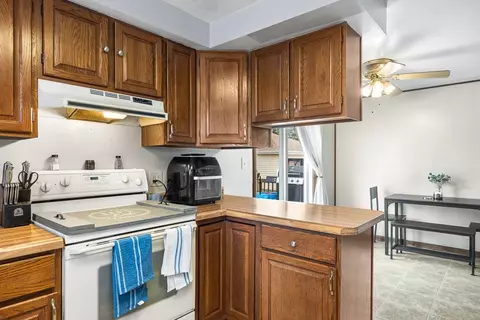 Kitchen - 1137 W Frances St, Appleton, WI 54914 photo 3 of 4
