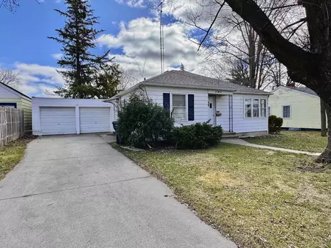 152 N Washington St, Berlin, WI 54923